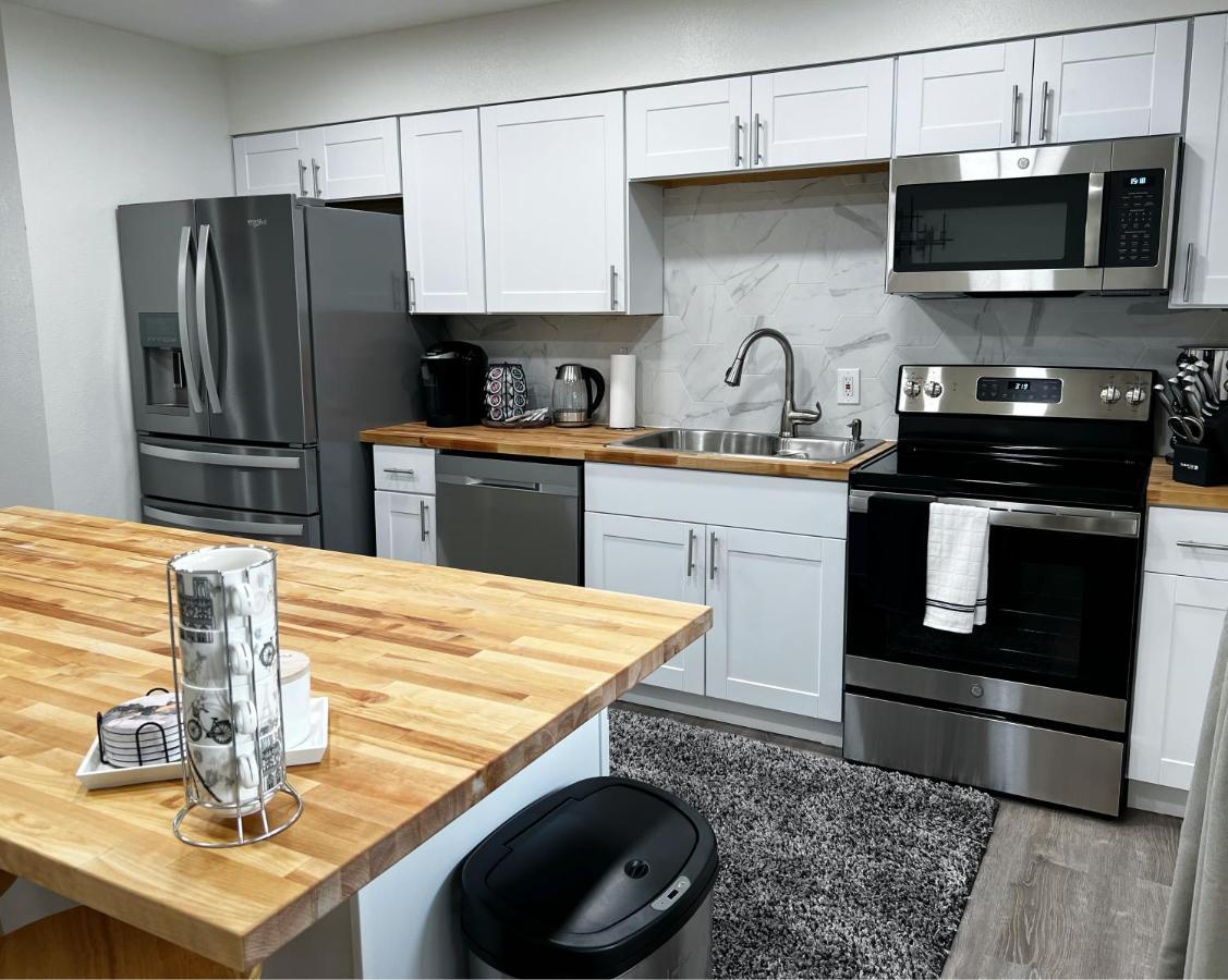 Anchorage Midtown Apartment-Wyoming 2 Buitenkant foto